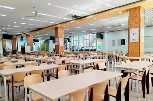 学校食堂
