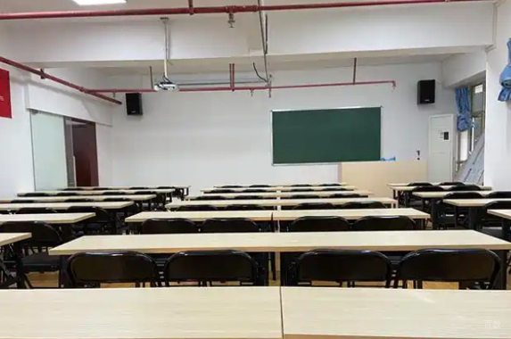 成都汇聚英才_教室环境相册