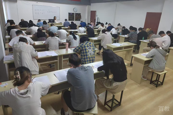 课堂场景展示