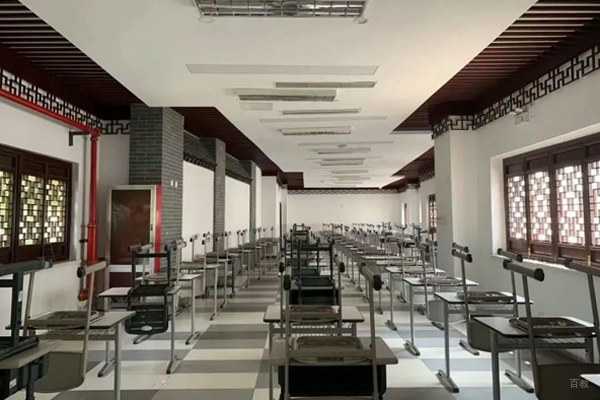 苏州十中国际部_教室环境