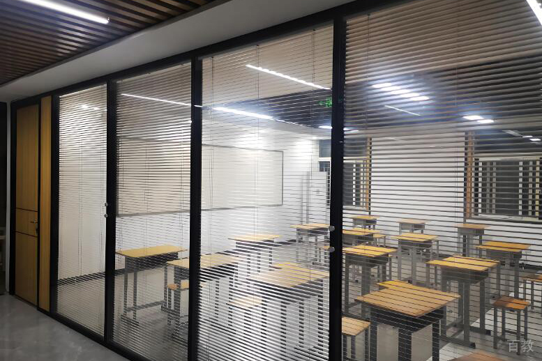 北京因思国际教育_教室环境4