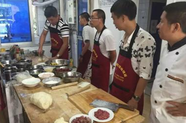 成都蜀味缘培训学校_课堂氛围