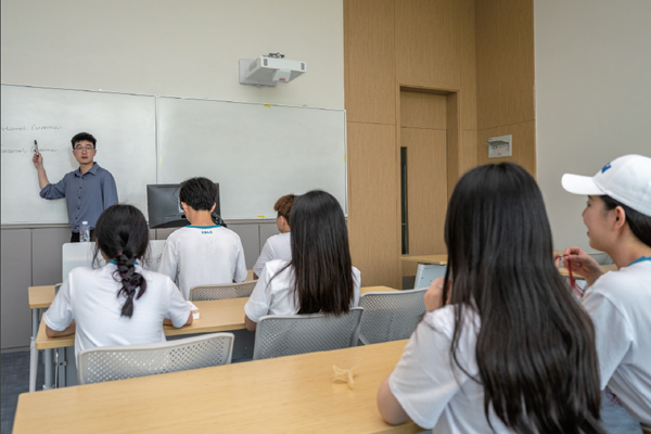 上外贤达国际教育学院_授课环境