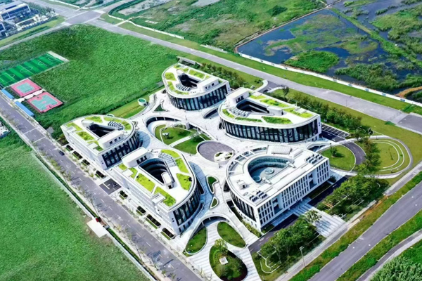 上外贤达国际教育学院_纵览环境