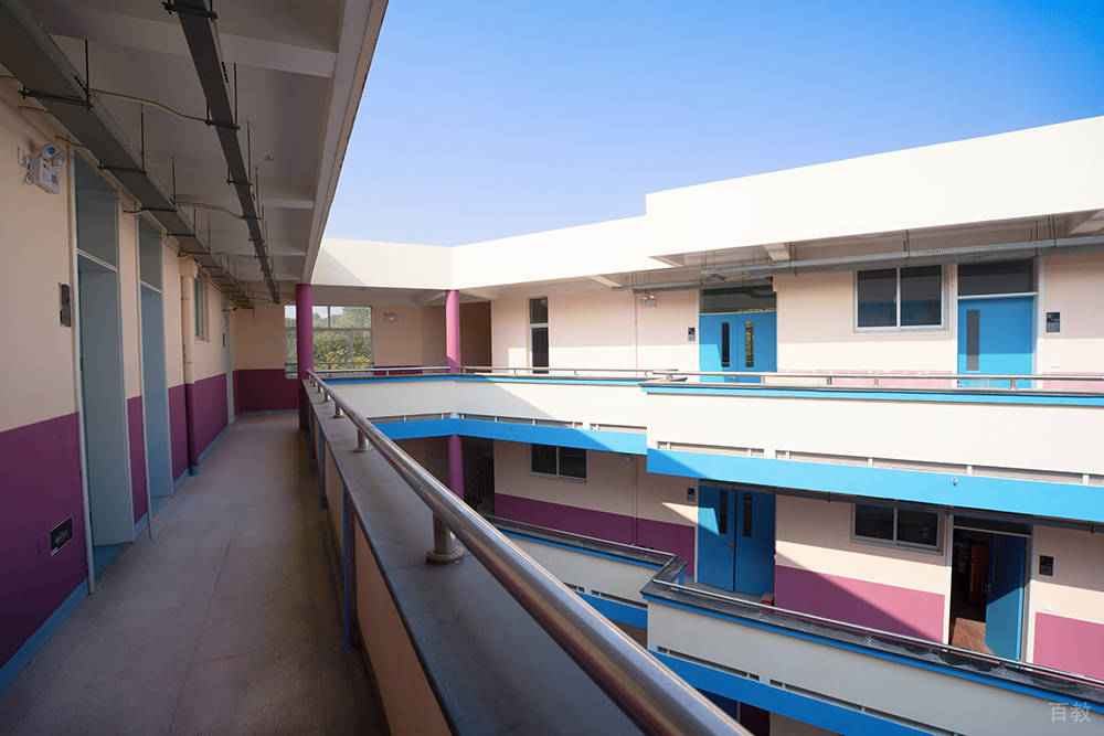 上海紫荆同文书院_学校环境图