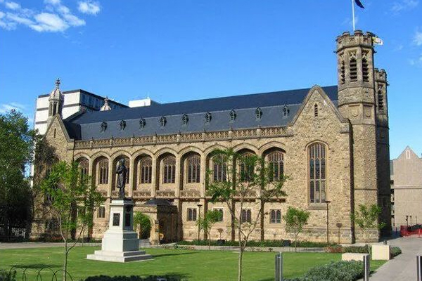 格拉斯哥大学校区环境展示