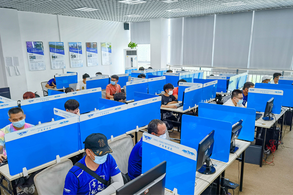 校区考试环境