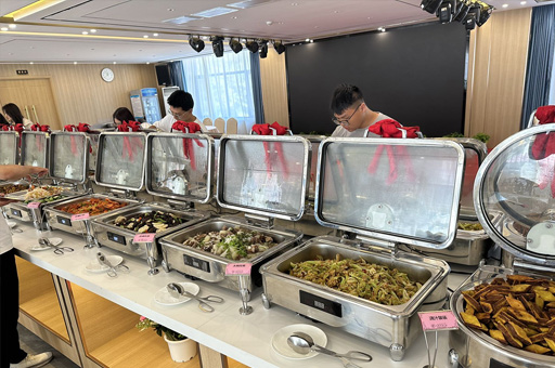 新疆全岸公考_食堂环境