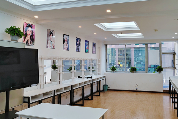 北京金善化妝學校_化妝教室環境展示