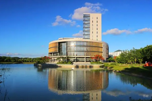 南昌大学国际本科_教学楼环境