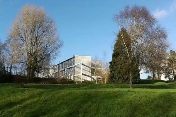 学院草地环境