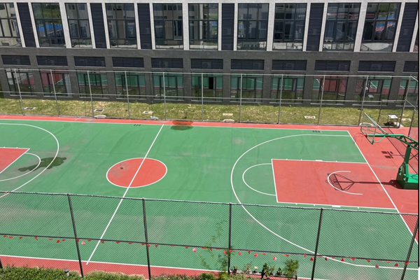 校区操场环境