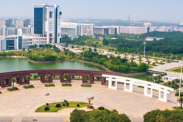 南昌大学国际本科_校园环境展示