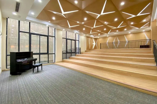 成都锦秋沃顿公学_会议室相册