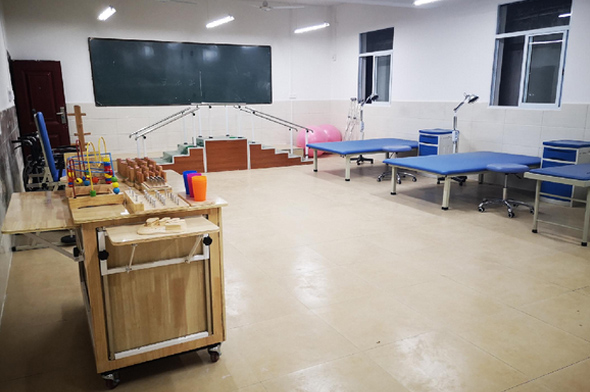 重庆民进卫校_实操室相册