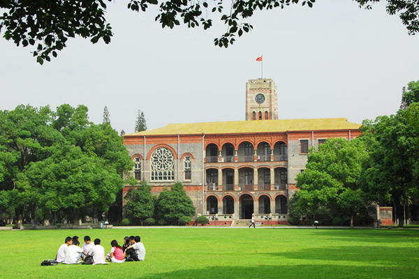 苏州大学国际本科_钟楼环境