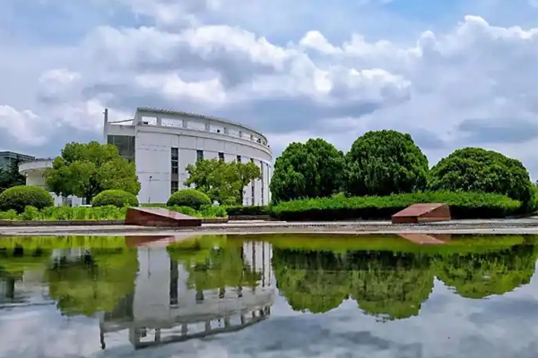 上海大学悉尼工商学院国际本科_学校环境10