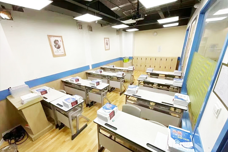 上海致远中高考学校_教室环境图片