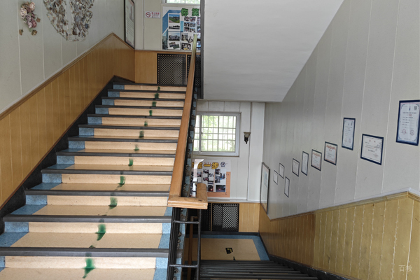 学校教学楼环境展示