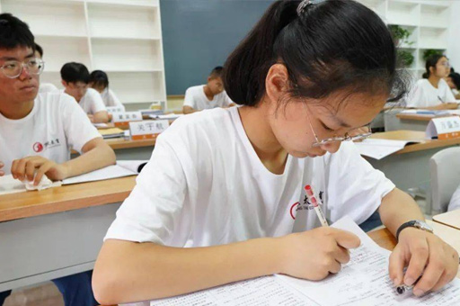 河南强势教育_自习环境