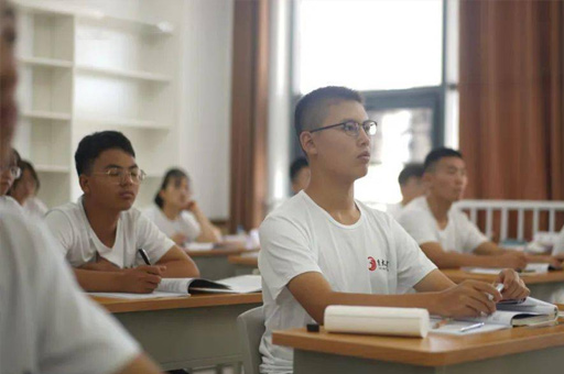 河南强势教育_授课环境
