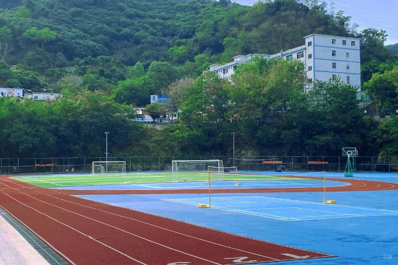 深圳富源英美DSE_学校操场环境