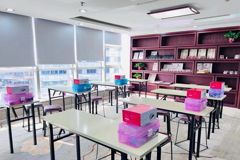 上海金善化妆学校_学习环境