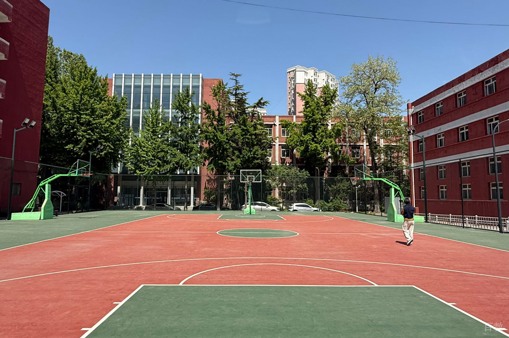 昆明首都经济贸易大学国际本科机构环境2