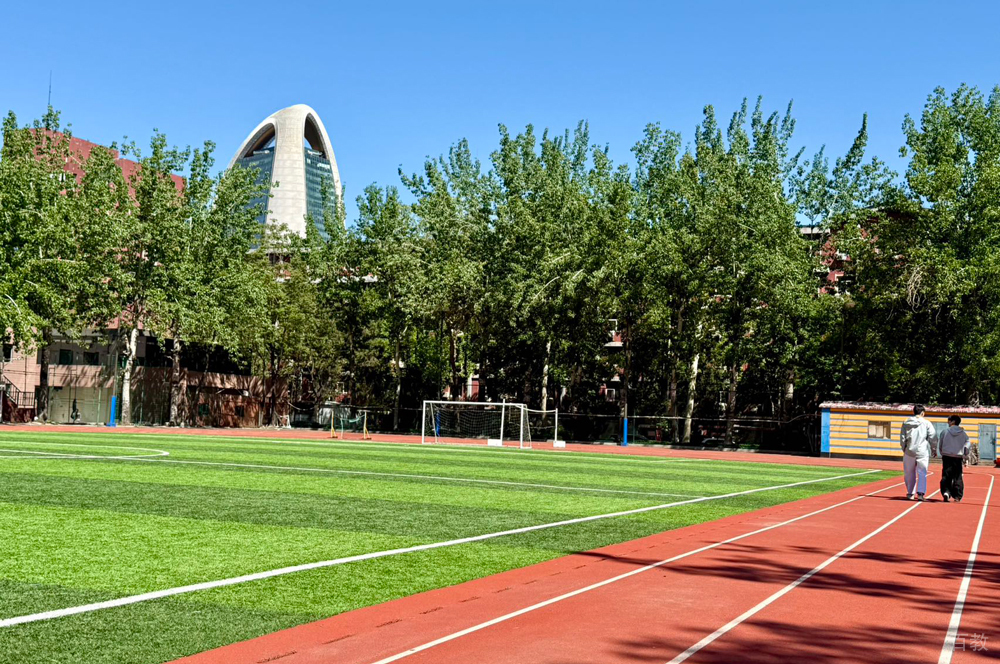 昆明首都经济贸易大学国际本科机构环境4
