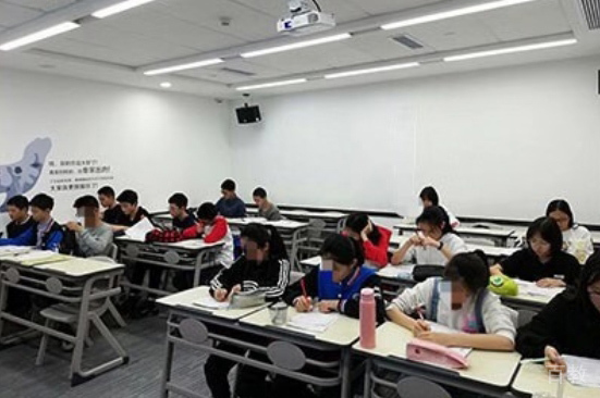 学员上课场景1
