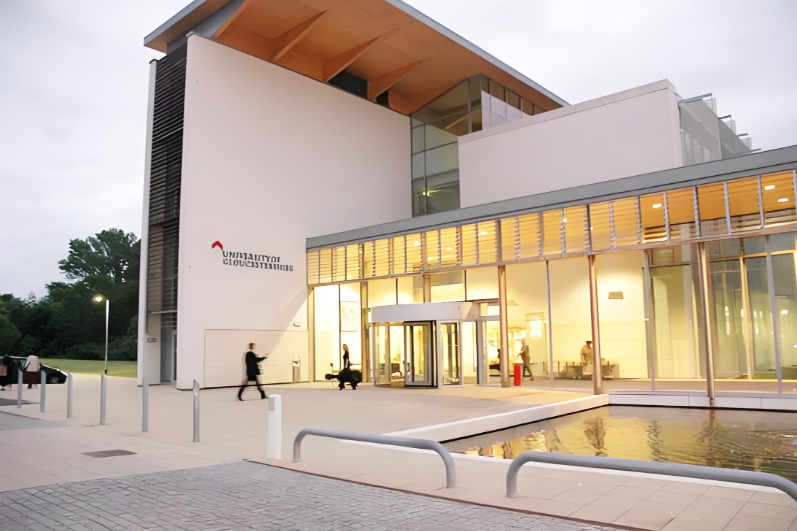英国格鲁斯特郡大学国际硕士_学校环境