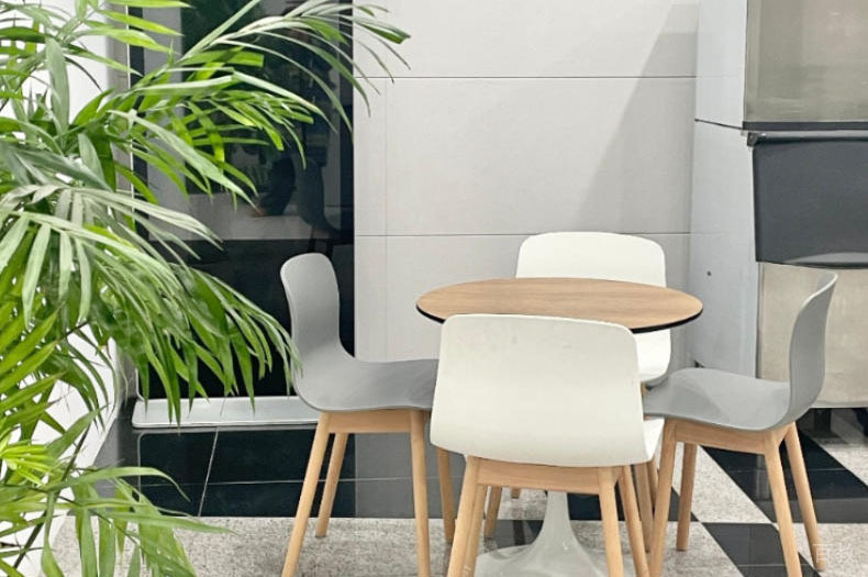 一路职通_机构休息区环境