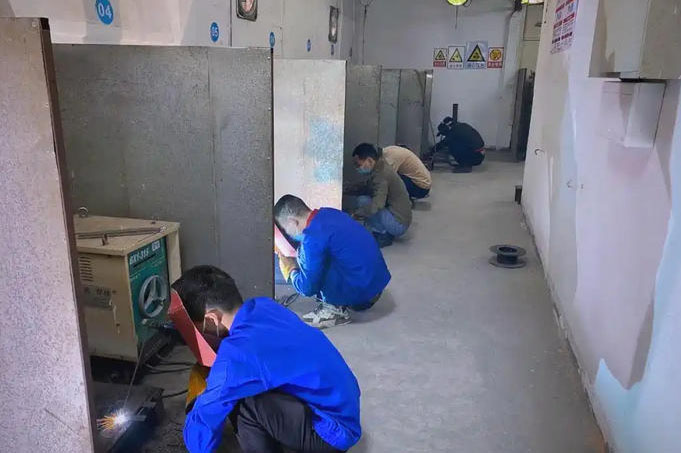 深圳坪山志远培训学校_学员上课场景1