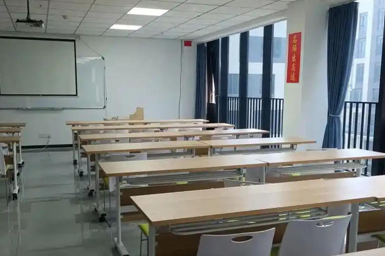 中公保研_上課教室環(huán)境