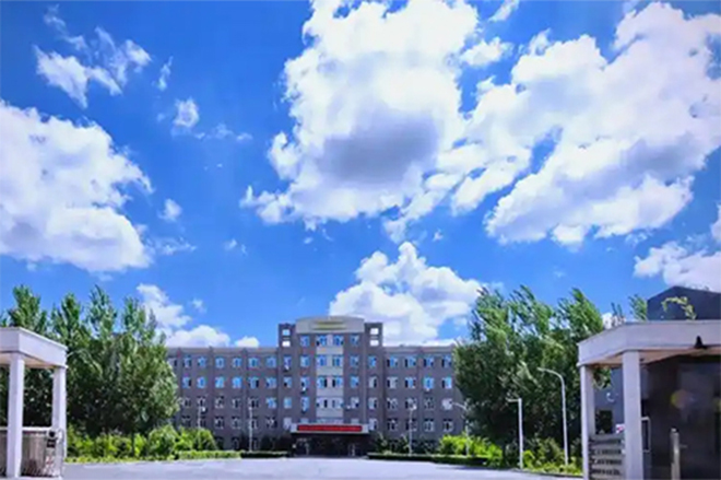 哈工大附中中加国际部_机构相册2