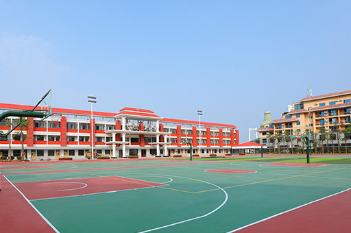 厦门侨安教育_学校操场环境