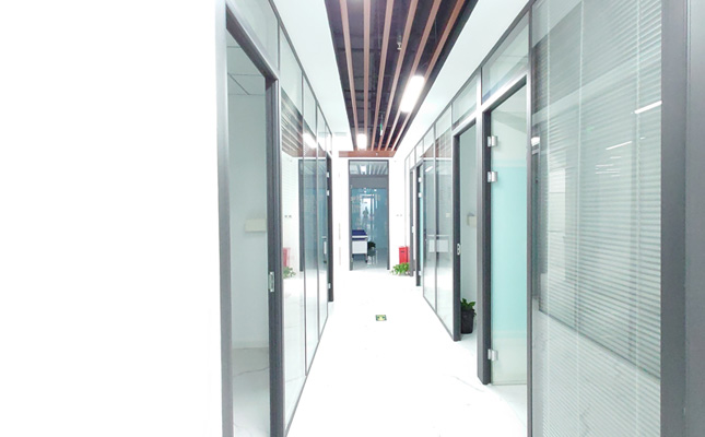 成都新航道前程留学_机构走廊环境