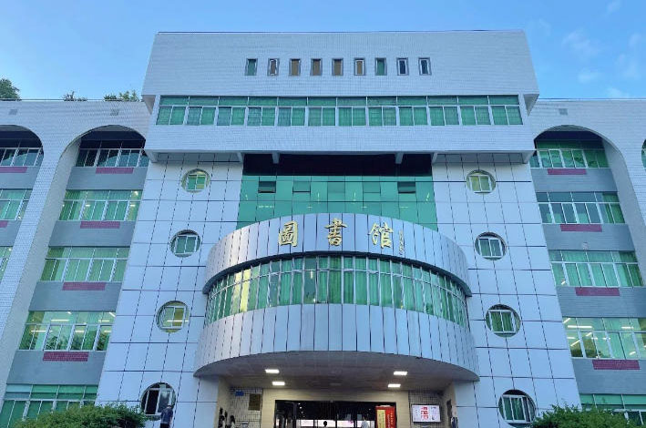 广州华赋铭师_学校图书馆环境
