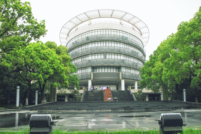 上海开放大学附属高级中学_环境图片