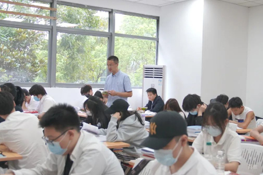 成都林国荣学校_课堂相册
