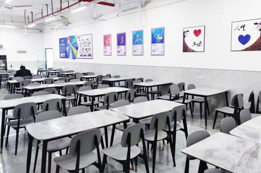福建启航学校_教室环境