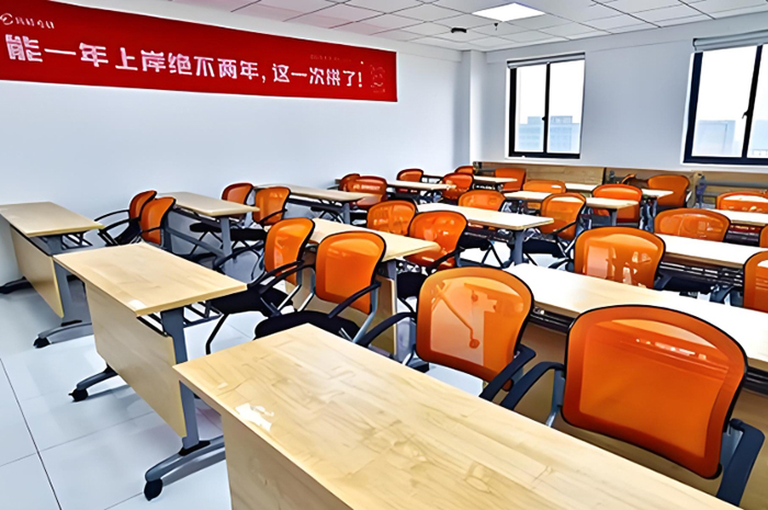 郑州高顿去保研_学校环境