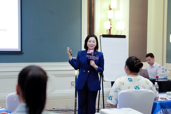 校区老师授课场景展示