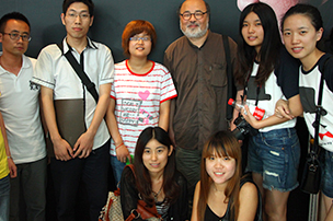 北京北外剑桥英语_师生外出参观留影