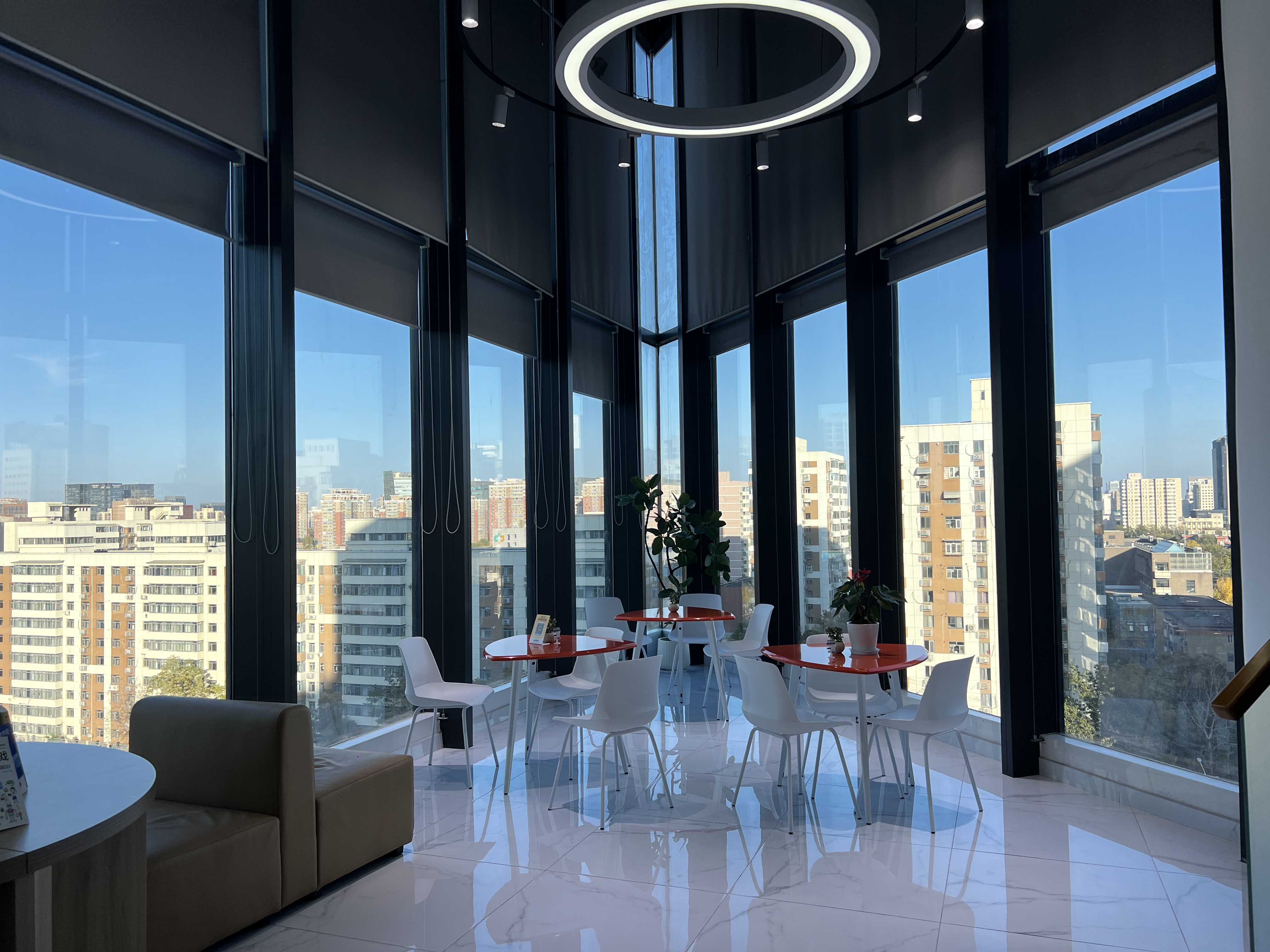 北京巴仑思教育校区咨询接待