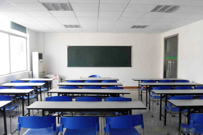 保研声_教室环境