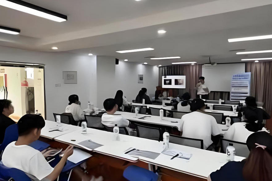 济南一路职通教育_听课环境2