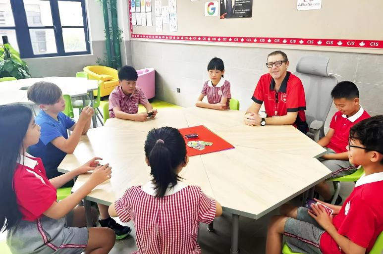 广州iVEE英语_学员上课场景