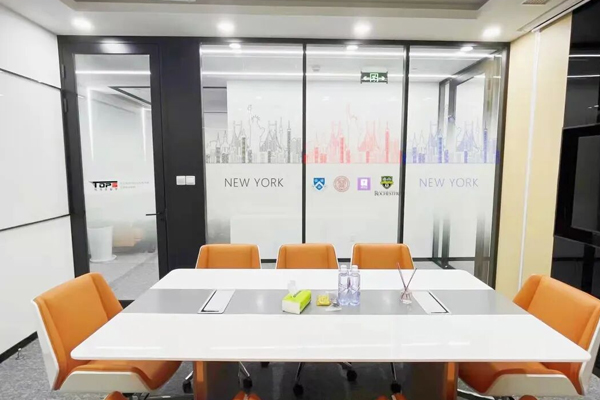 武汉托普仕留学_校区授课环境展示