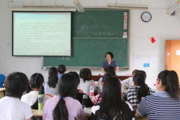 上海千羽鹤日本语_课堂环境照片